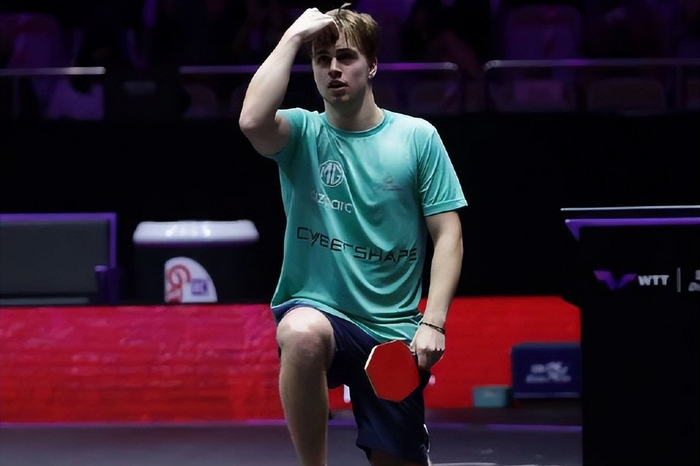 更是蓝黑精 更是蓝黑精