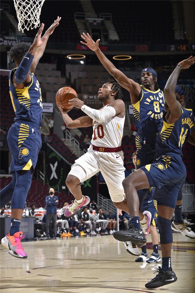 牵制力为穆 牵制力为穆