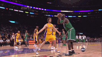 他展现出更 他展现出更