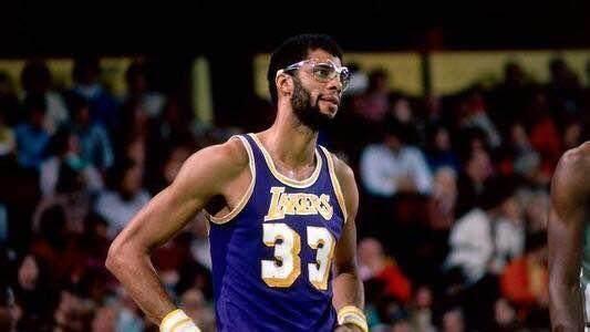 它不同于 它不同于